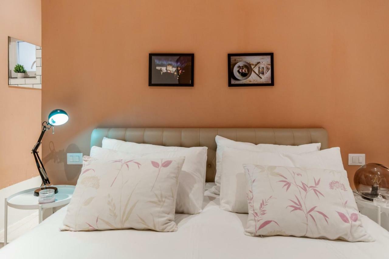 Tresette Toledo Bed & Breakfast เนเปิลส์ ภายนอก รูปภาพ