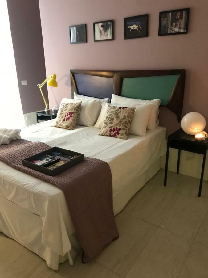 Tresette Toledo Bed & Breakfast เนเปิลส์ ภายนอก รูปภาพ